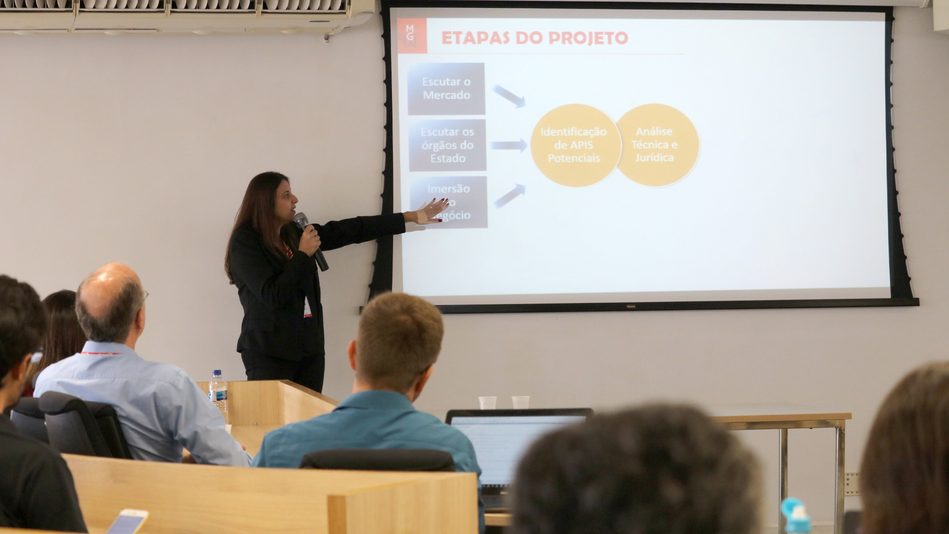 M&ocirc;nica Rocha superintendente de Inova&ccedil;&atilde;o da ProdemgeM&ocirc;nica Rocha superintendente de Inova&ccedil;&atilde;o da Prodemge