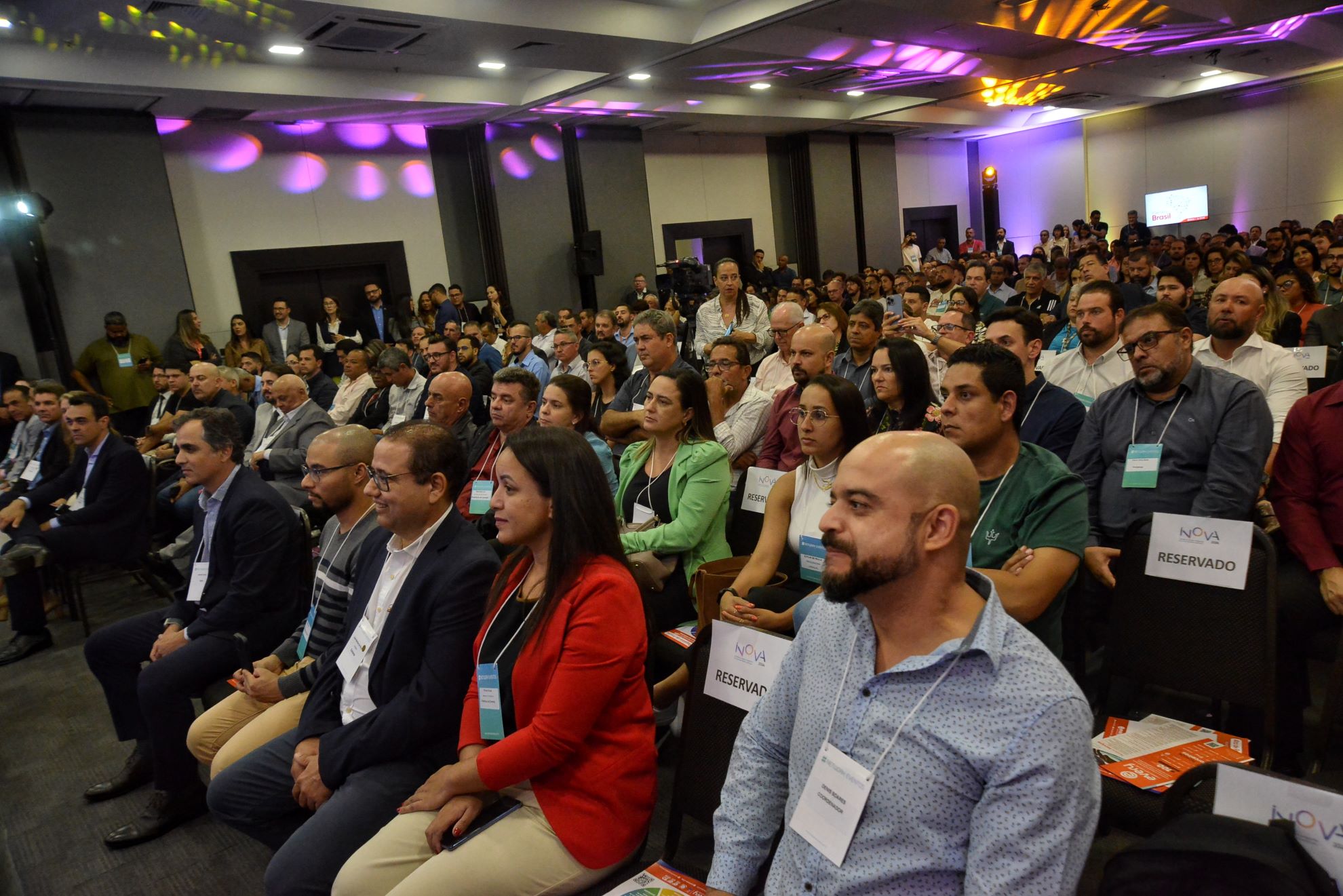 Cerca de 400 gestores p&uacute;blicos acompanharam o lan&ccedil;amento do SEI! Munic&iacute;pios